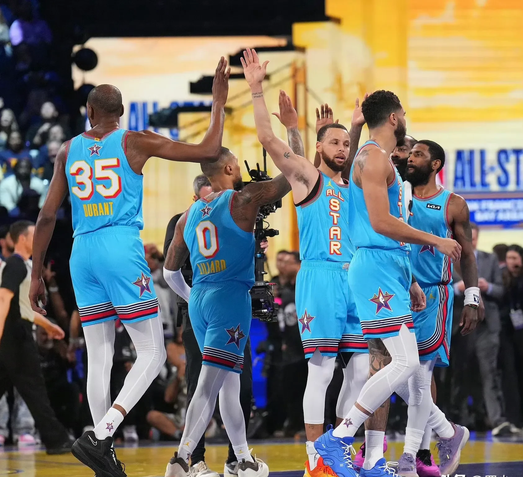 哈登重要时刻重要助攻，阿森纳带队取胜！赛场气氛高涨