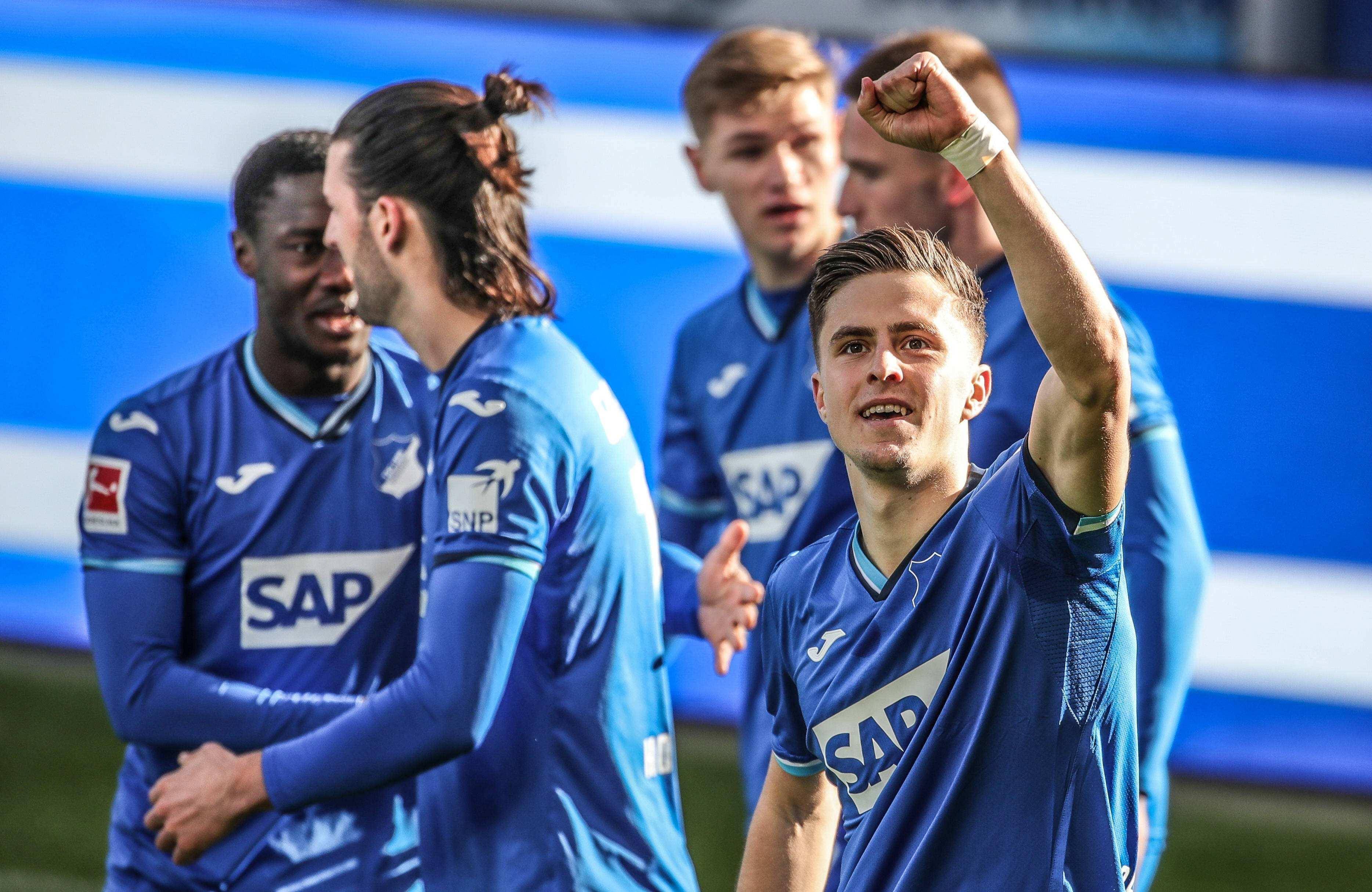 国际比赛日斯图加特临场应变：荷甲节点到来，态度坚定，阵容厚度经受考验