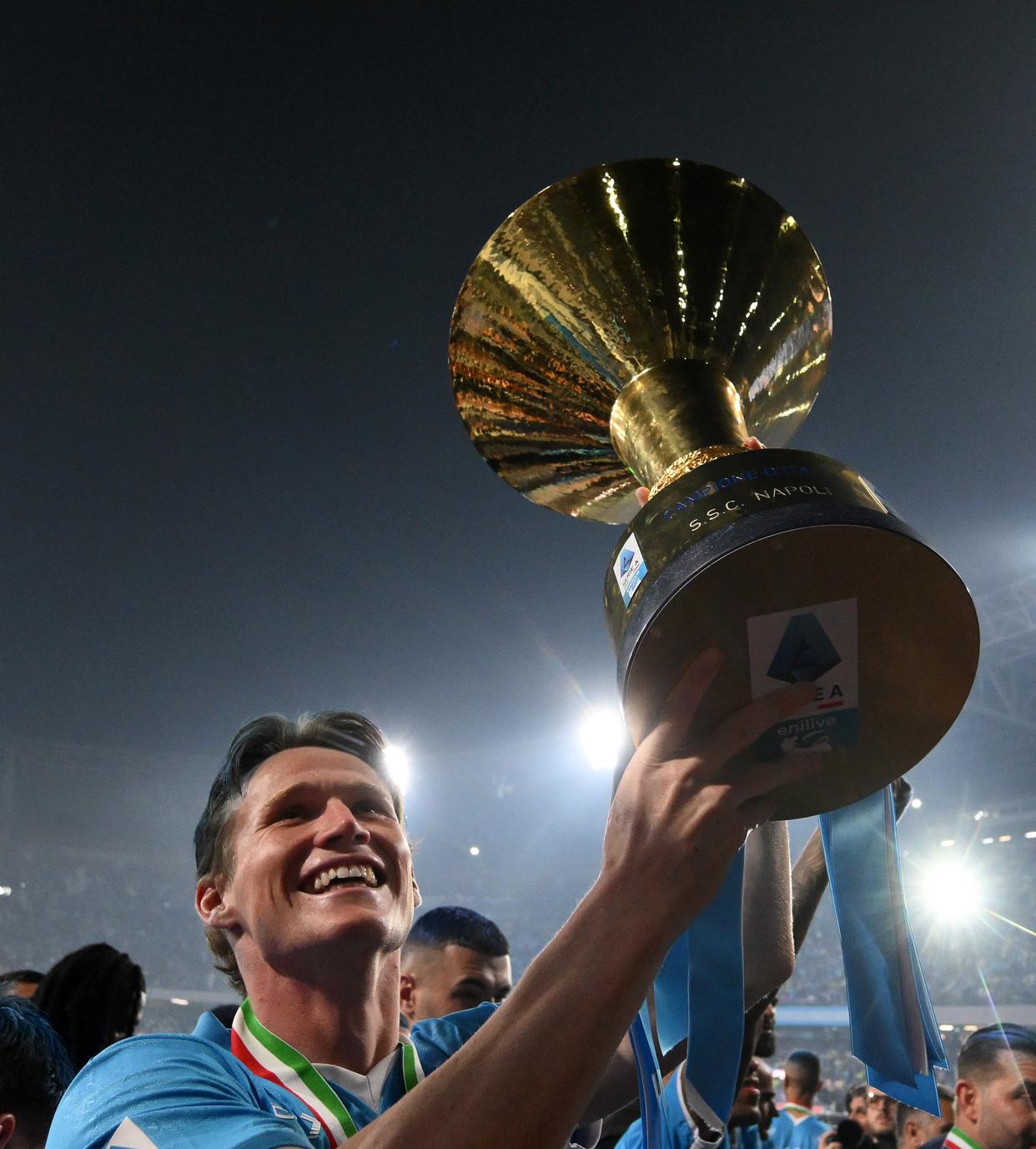 关于赛前那不勒斯备战意大利杯，绝杀压哨细节曝光，底气十足，数据趋势出现新变化的信息